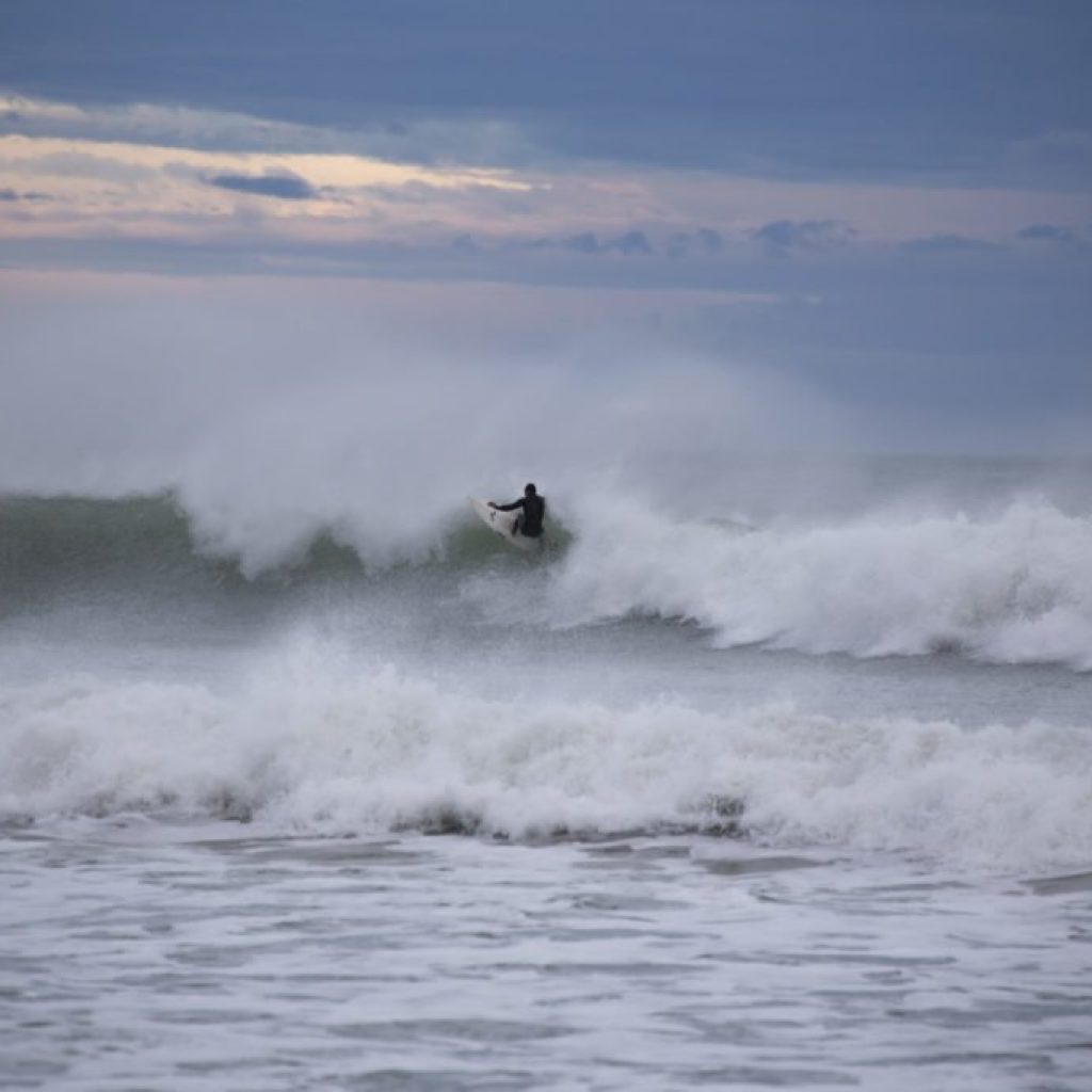 surfing, colac bay, southland, invercargill, things to do in southland, adventure southland ltd