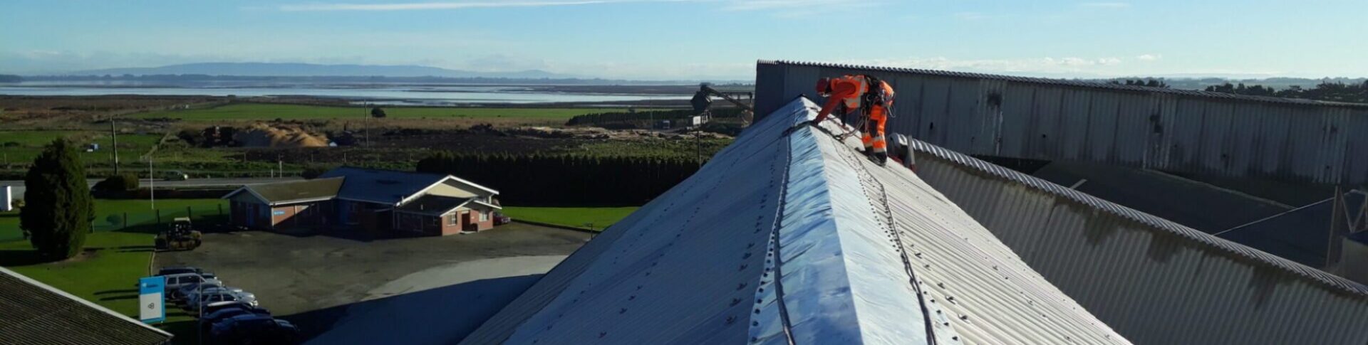 20180713_110629 adventure southland, industrial rope acces,, gutter cleaning, commercial gutter cleaning, rope access professionals, plant maintenance, site maintence, roof maintenace, gutter maintenance, roof cleaning, industrial, working at heights